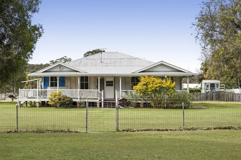 32 Emu Creek Road, Crows Nest, QLD 4355