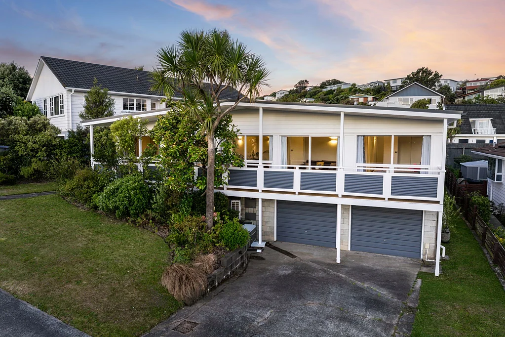 9 Annan Grove, Papakowhai, Porirua, Wellington