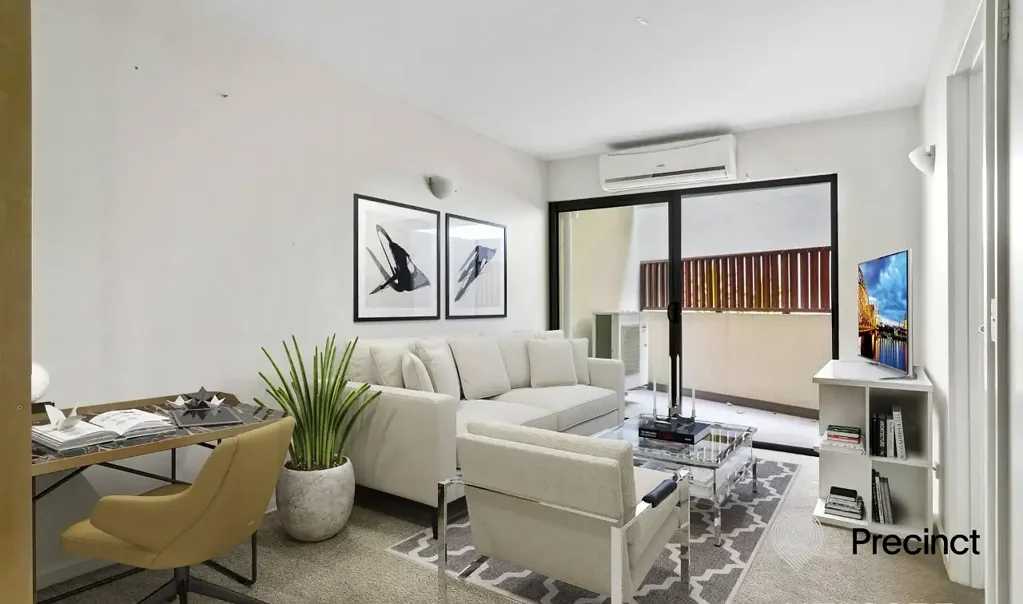 West Melbourne 2房 两卧精装公寓 宽敞卧室内置柜 光井采光充足 厨房电器齐全 阳台城市天际线 宁静角落便捷交通 Spacious and relaxing apartment