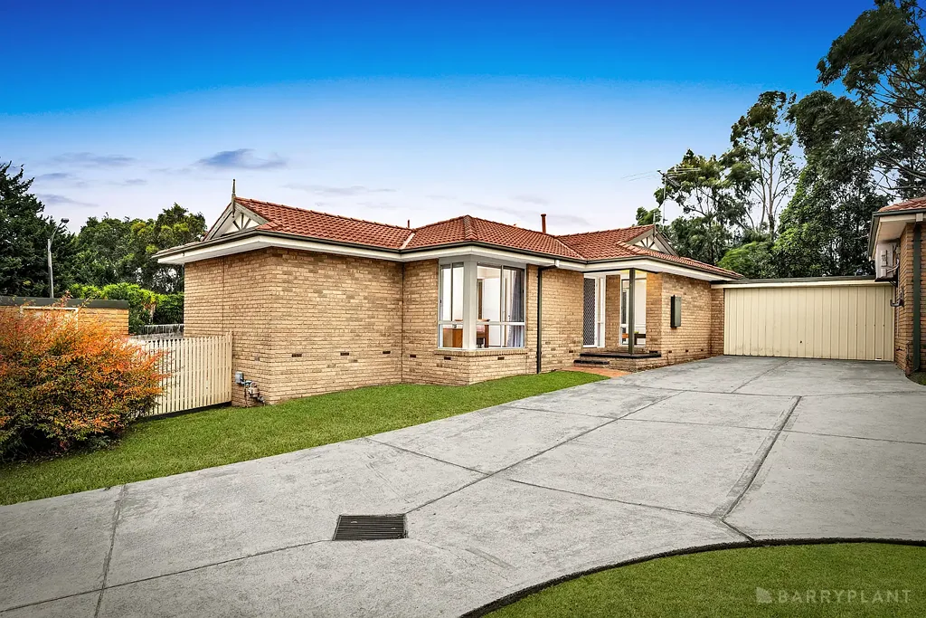 Endeavour Hills 2 Bedroom SINGLE LEVEL STYLE WITH SPACE TO SPARE
