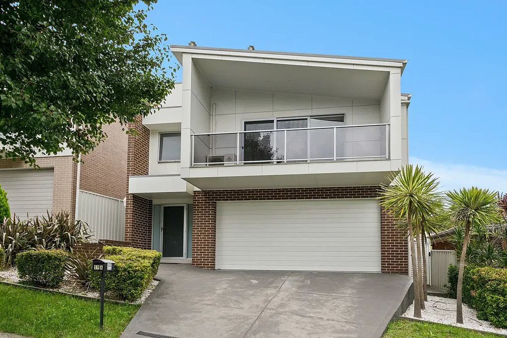 Spacious | Escarpment Views | Split-Level