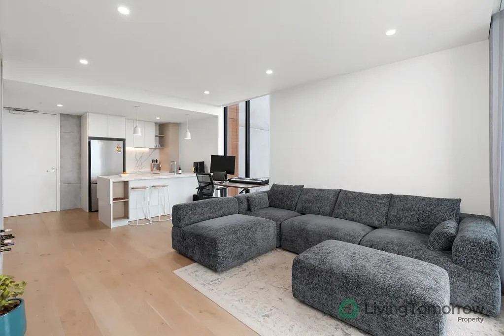 Fully Furnished 2B2B1C Apartment with Stunning City Skyline Views in the Heart of Carnegie