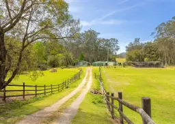 65 CAREYS RD, Hillville