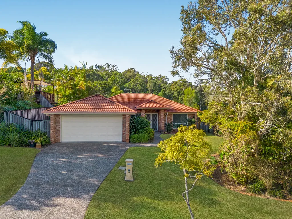 7 Rimatara Rise, Pacific Pines, QLD 4211