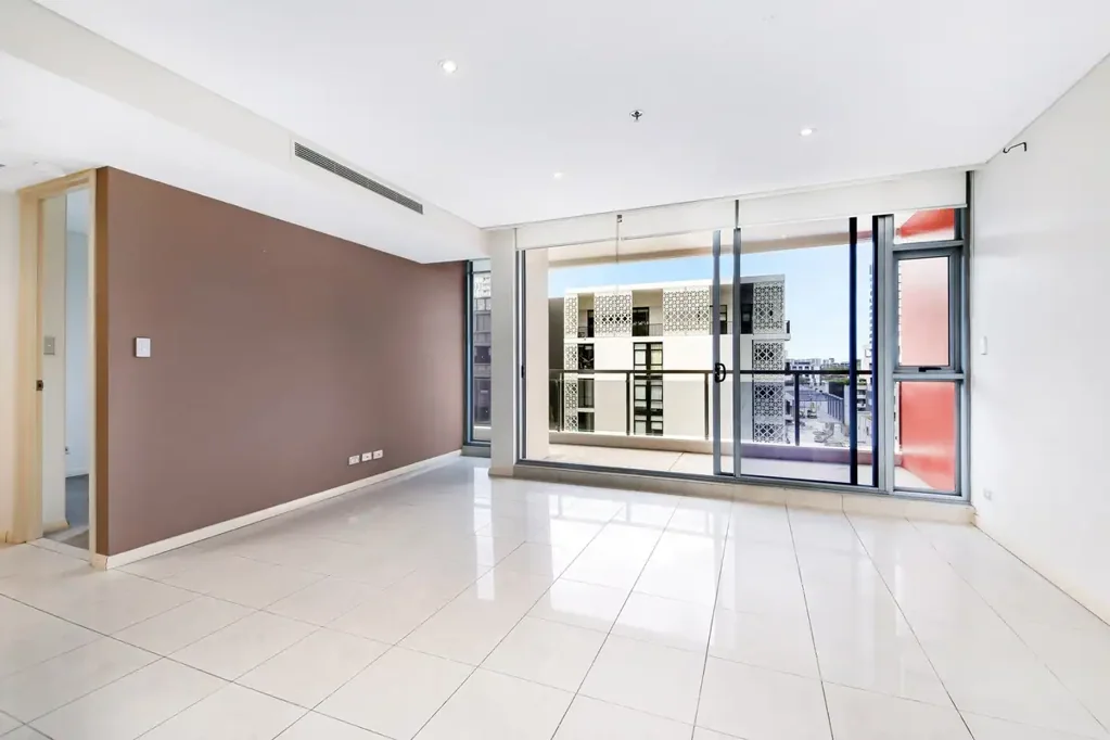 Stunning One Bedroom apartment  in Waterloo Aria Complex For Lease
