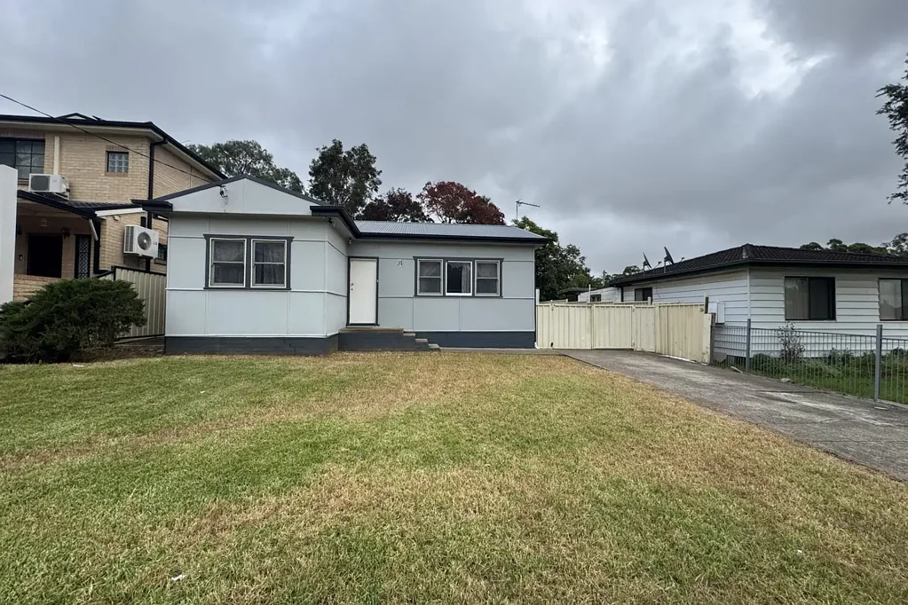 Spacious Family Home with Fully Fenced Backyard in Convenient Rooty Hill Location