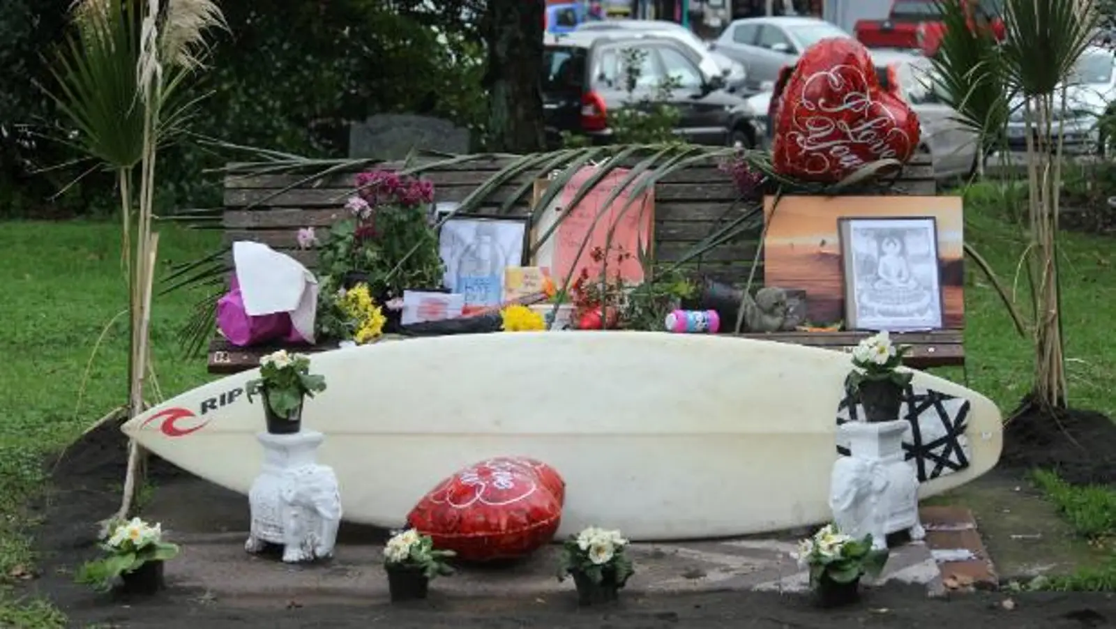 奥克兰在长椅上睡了四年的流浪汉，近期因天气寒冷而被冻死