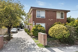 2/38 Middle Road, Maribyrnong