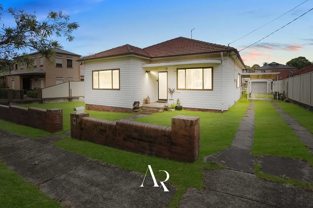 37 Remly Street, Roselands, NSW 2196