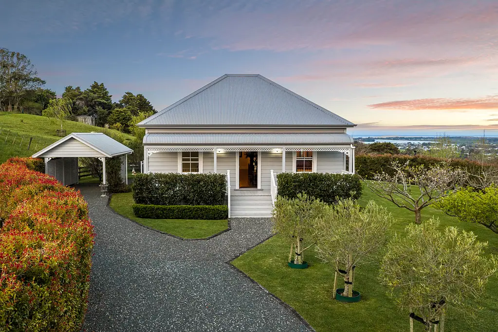 Mangawhai 4房  Modern. Magical. Mangawhai.