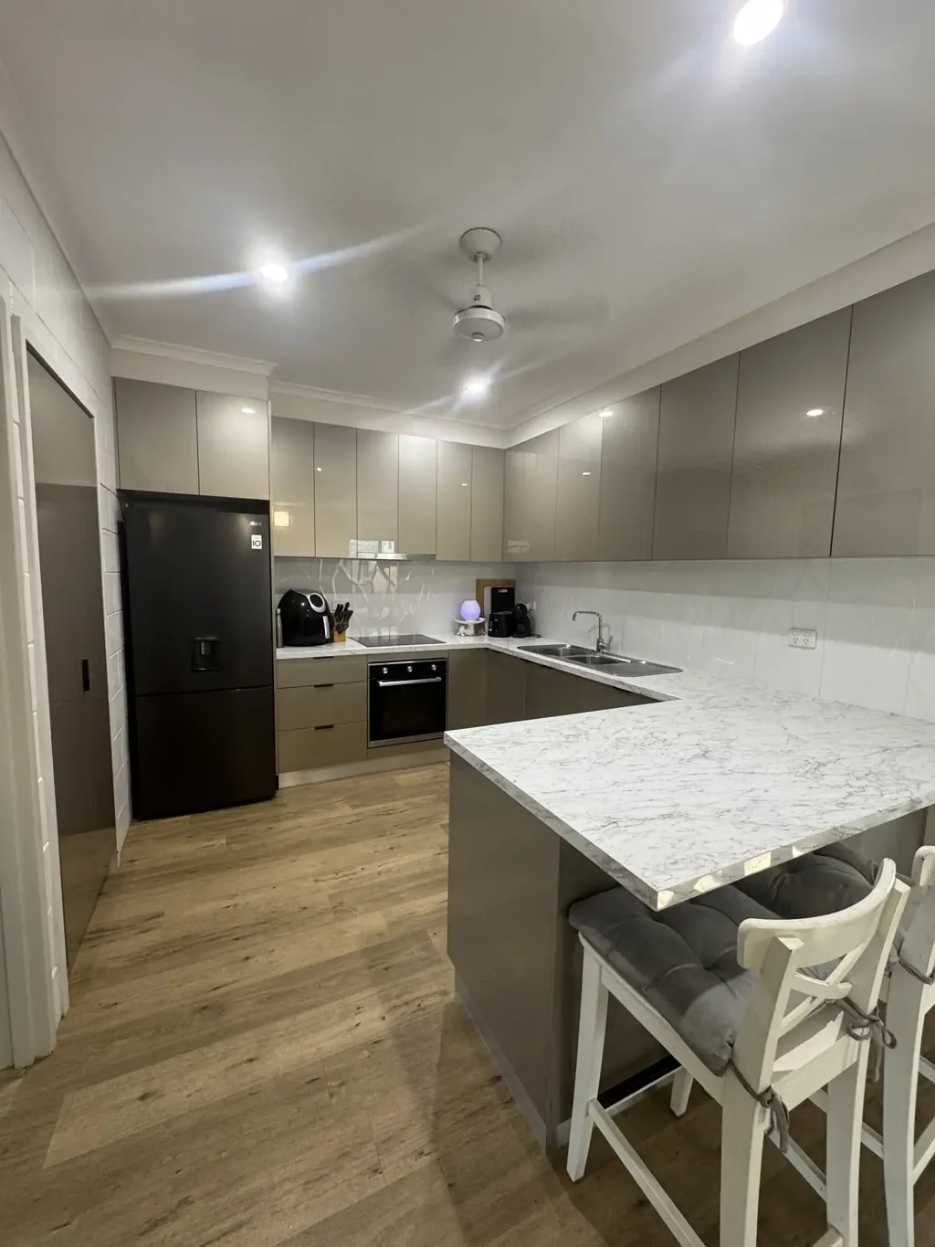 Tropical Retreat Vibes – Fully Renovated & Secure!