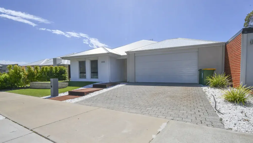 Modern Family Living in a Convenient Location