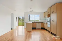 100 Back Beach Road, Sunset Strip