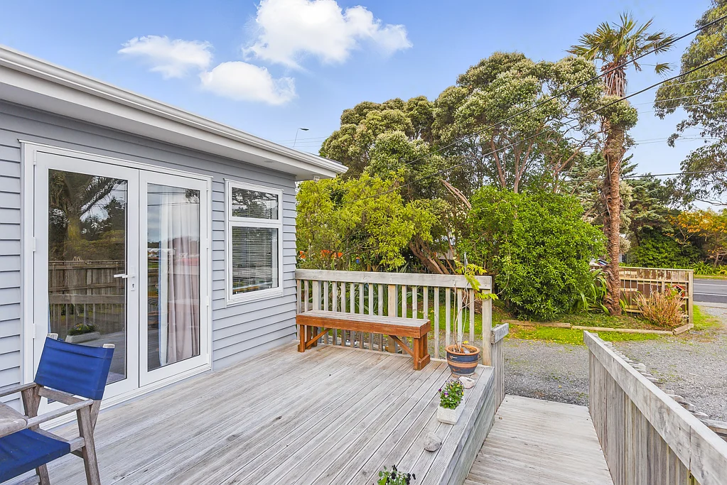 Waikanae 2ਬੈੱਡਰੂਮ Versatile living on full-sized section