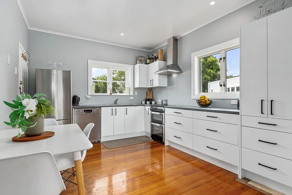 Featherston 2침실 Price reduction!