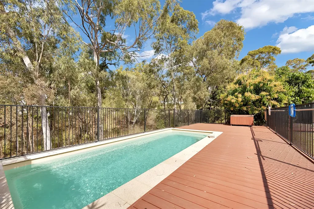 Glen Eden 4房  Family Home With Shed and Pool