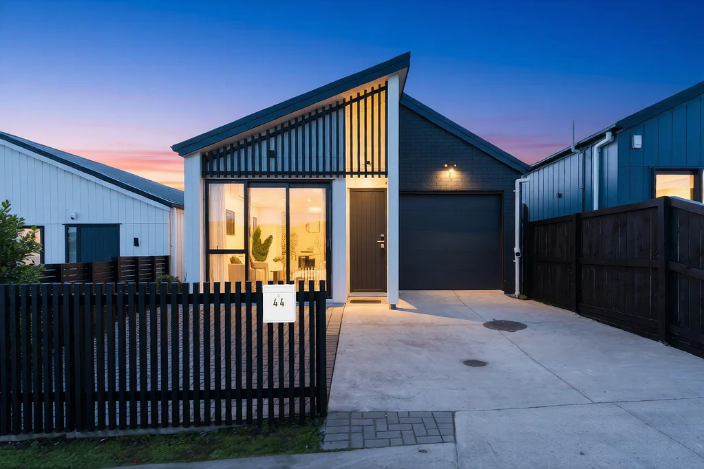 Massey 3 Bedroom Modern, Stylish & Effortless Living in Desirab...