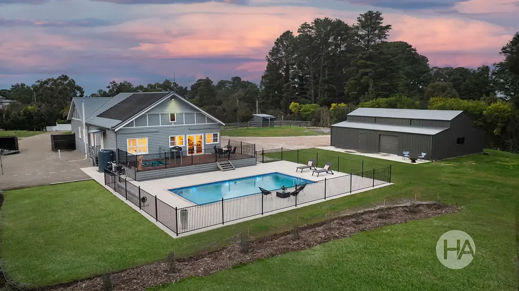 Langwarrin South 4ਬੈੱਡਰੂਮ Country Charm, Timeless Style
