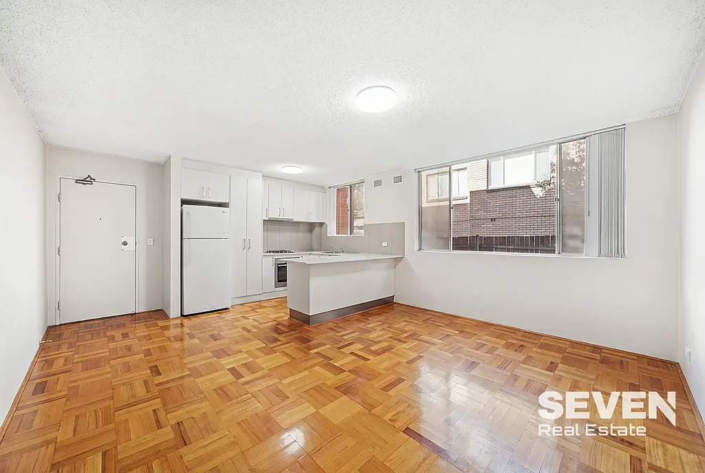 Granville 2chambre Ideal Starter Apartment in Quiet Established Complex