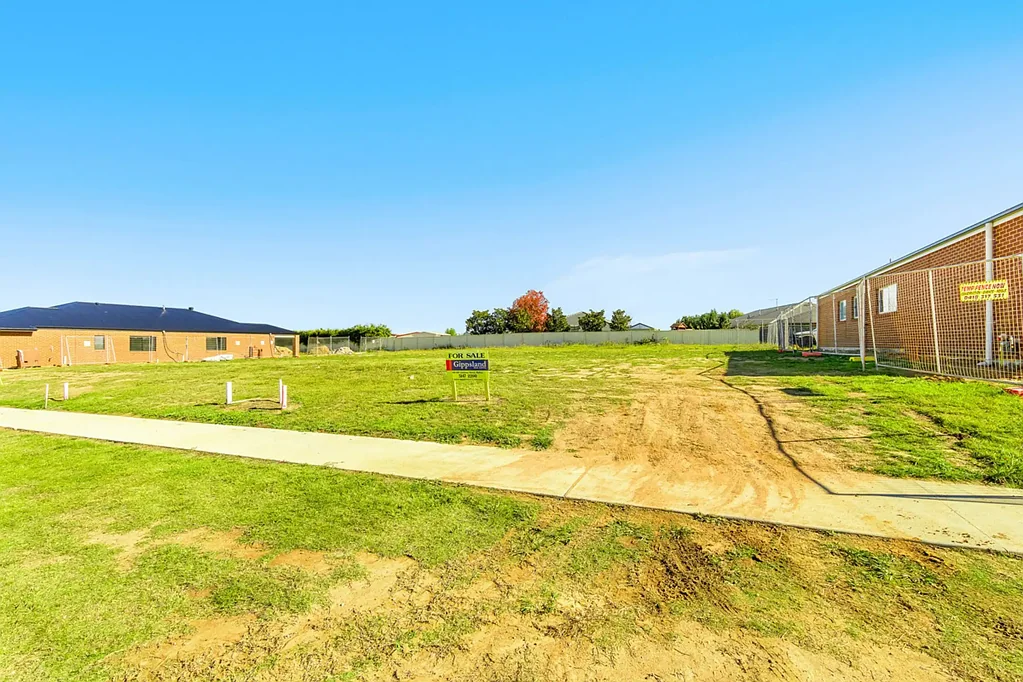 Maffra  Building block in sought after estate