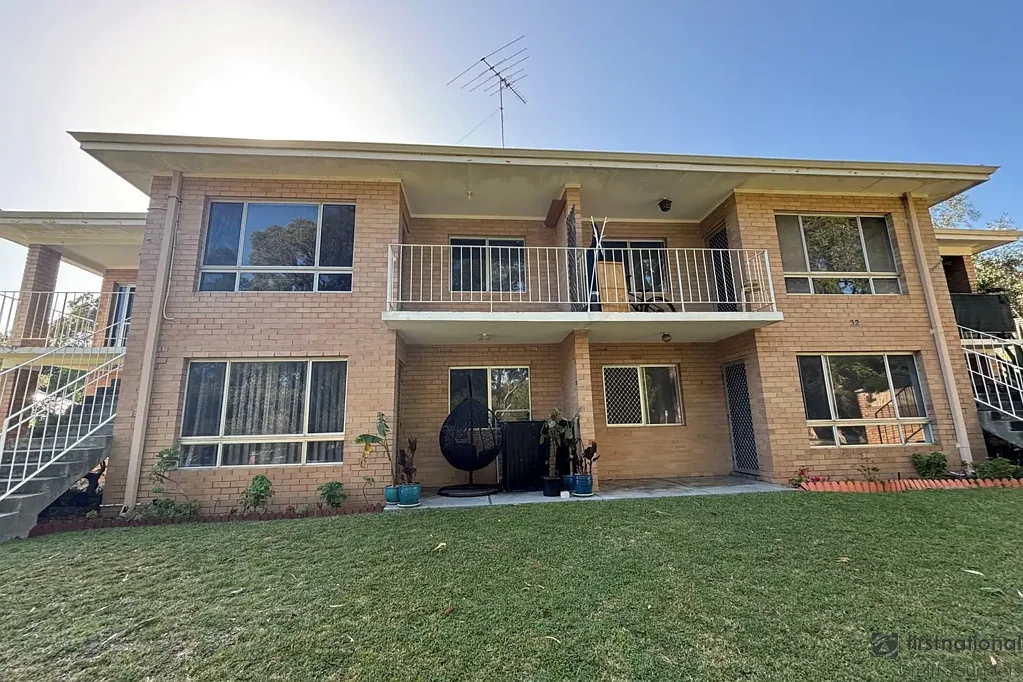 RENOVATED UNIT LESS THAN 2KMS FROM BEACH
HOME OPEN SATURDAY 15 AUGUST AT 10.30AM SHARP!