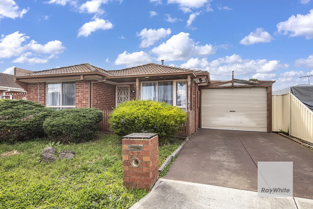27 Rye Court, Delahey, VIC 3037