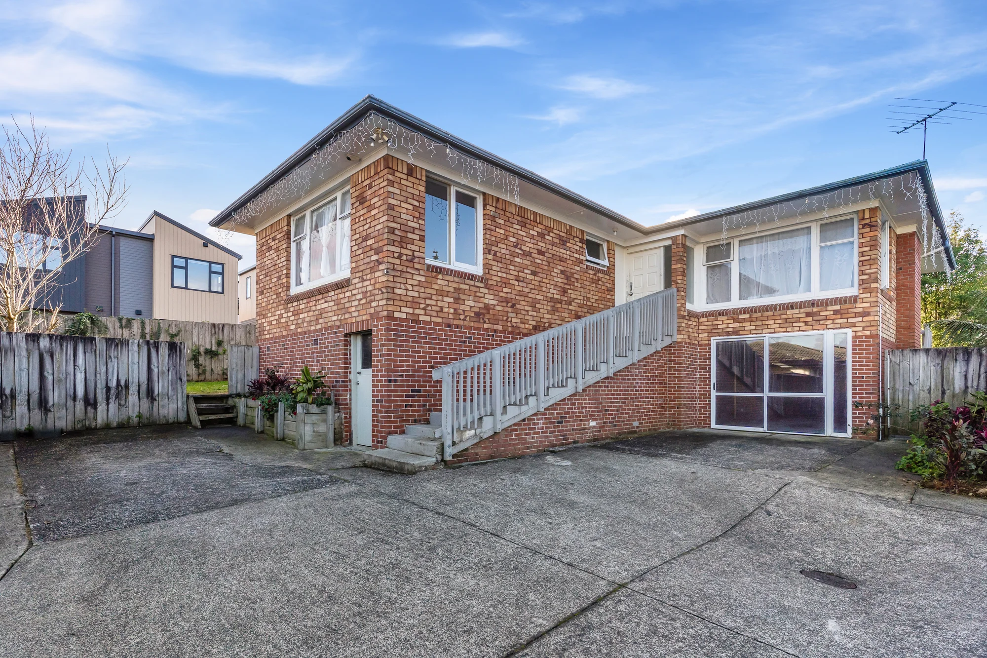 Manurewa 3غرفة نوم Halfway Do Up Project! Overseas Vendor!