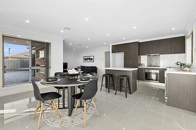 Geelong West 2Kwarto Walk to Pakington St,  Just Renovated with North Facing Yard.