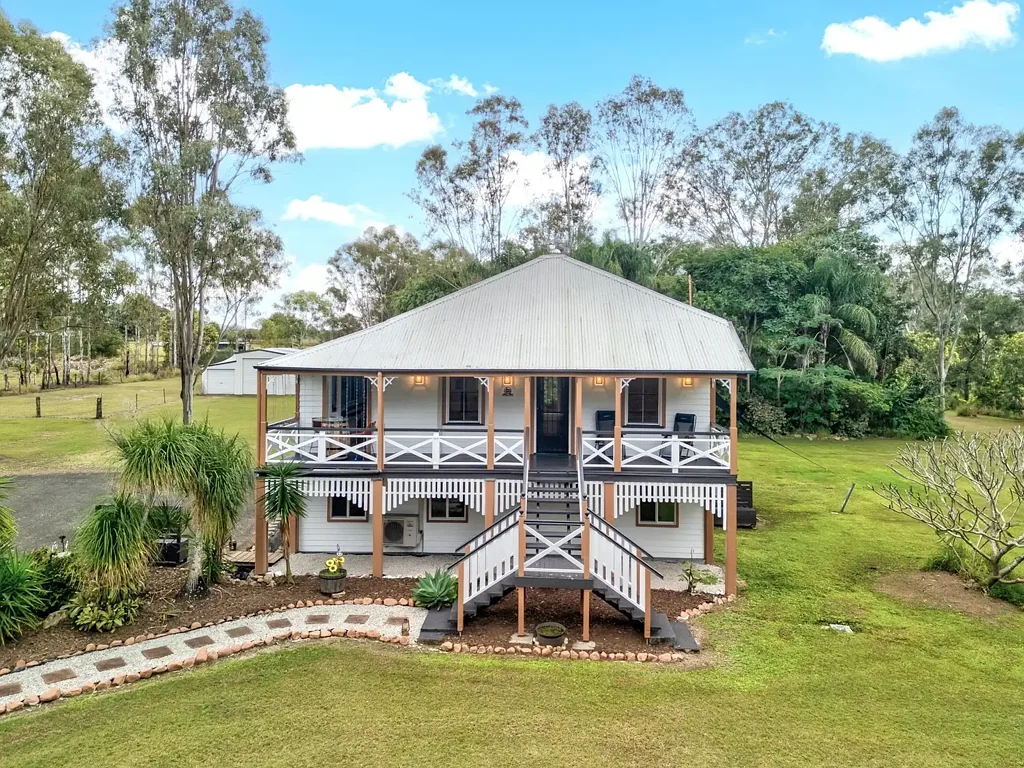 Coominya 4Kwarto A 'MUST SEE' QUEENSLANDER on 5.6 ACRES