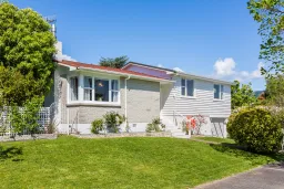 2 Monterey Place, Totara Park