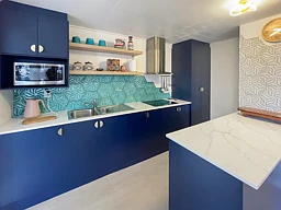 地址保密, Tweed Heads West