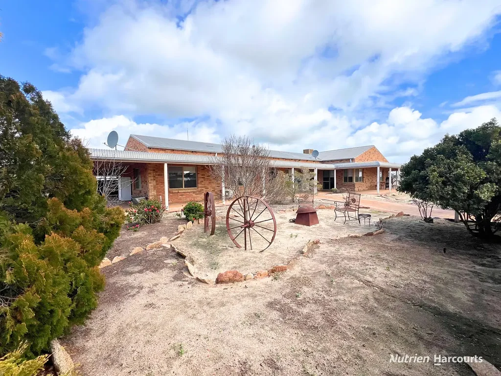 South Kumminin Spacious Rural Lifestyle Property