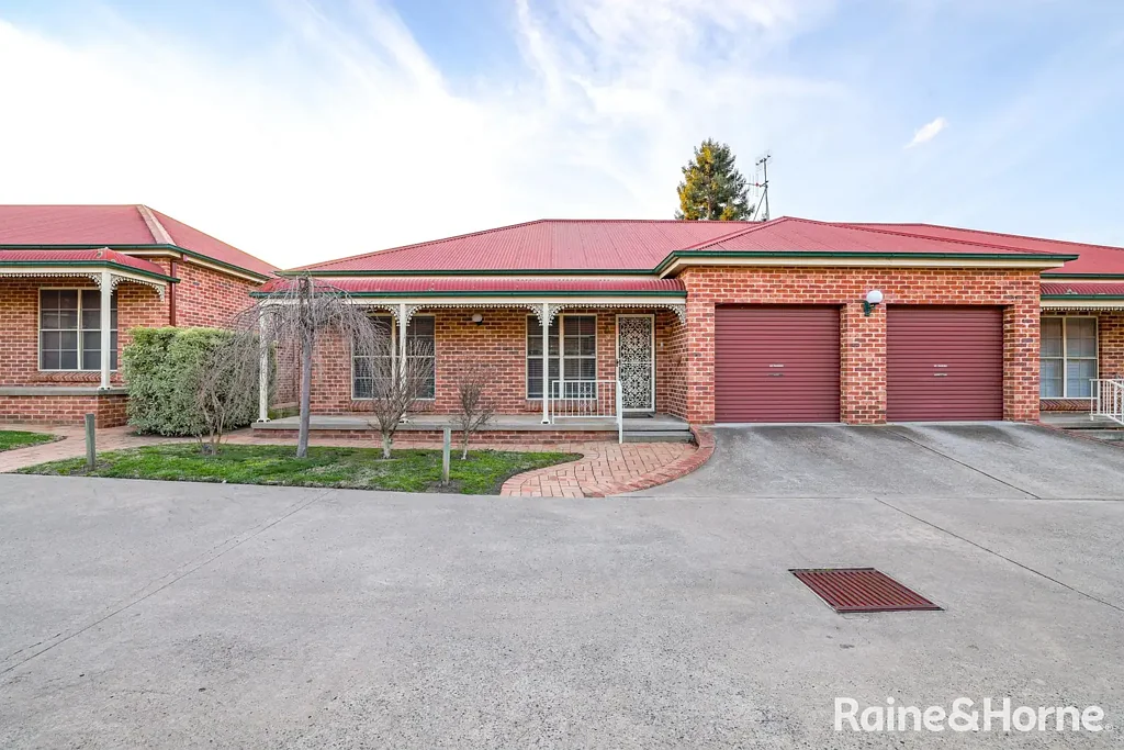2 Bedroom Unit - Available now!!!