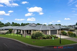 51 Bankswood Drive, Redland Bay