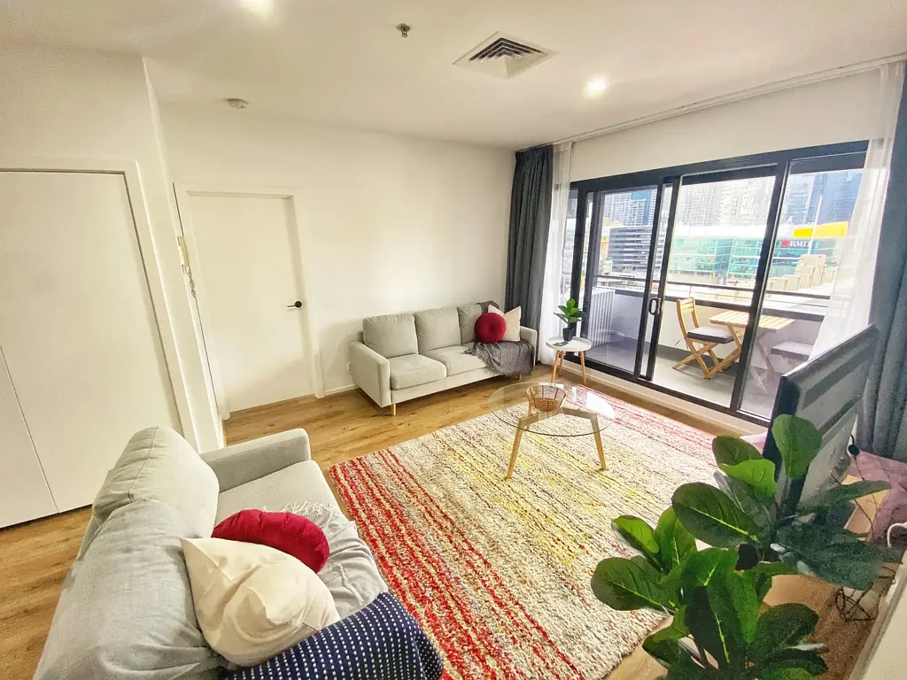 Fully Furnished 2-Bedroom Apartment with Car Space in the Heart of Melbourne CBD