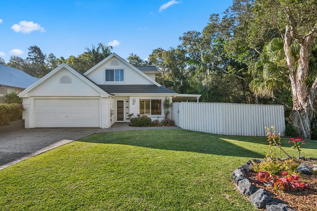 39 Crystal Drive, Sapphire Beach, NSW 2450