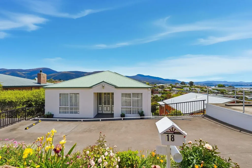 18 Seventh Avenue, West Moonah, TAS 7009