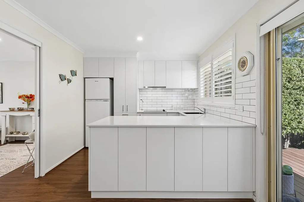 Amaroo 3 Bedroom Immaculate Inside and Out