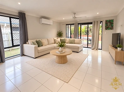 ਰਹਿਣ ਵਾਲਾ ਕਮਰਾ - 11 Coolridge Circuit, Yarrabilba, QLD 4207