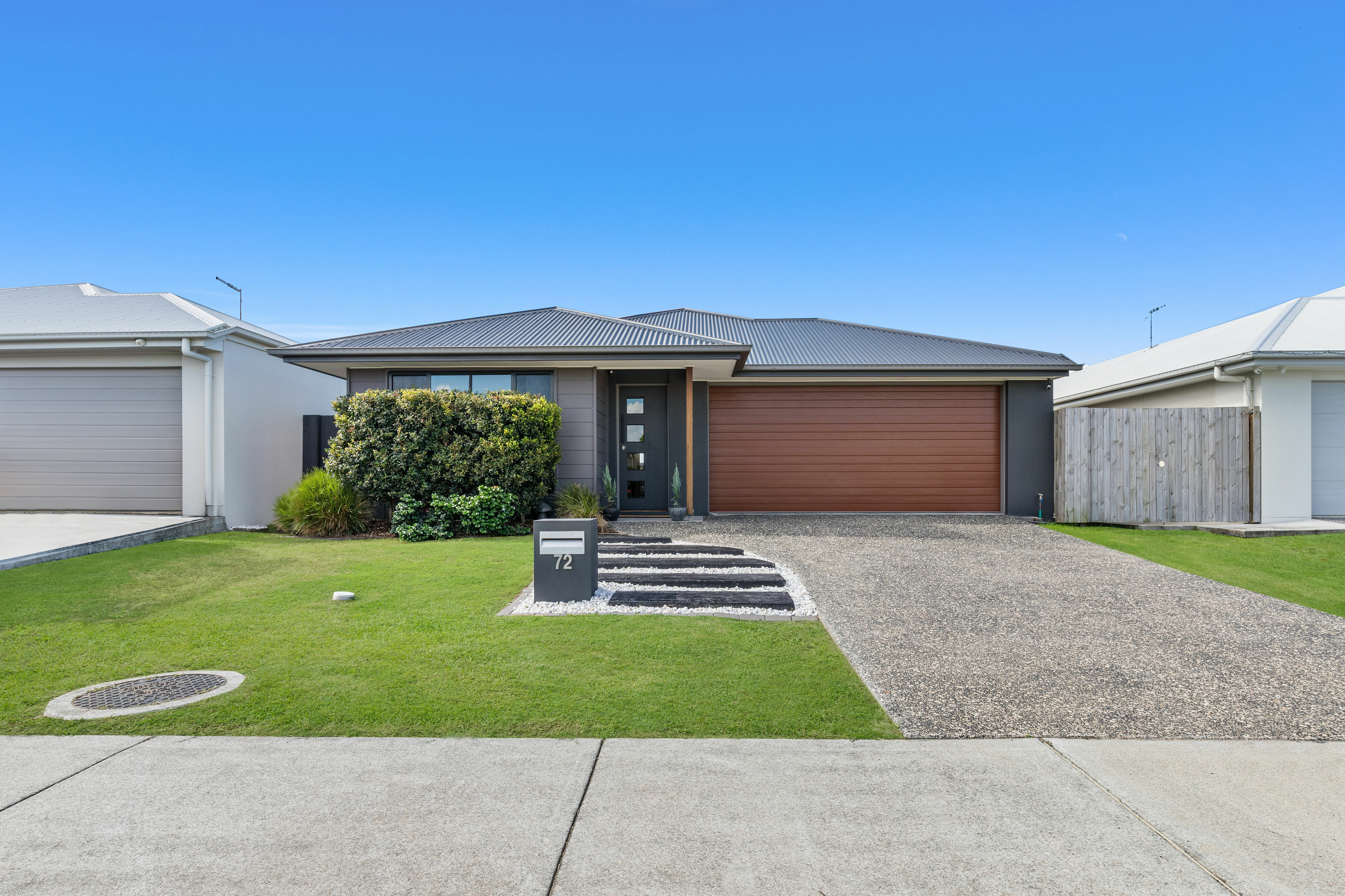 72 NORMANBY CR, BURPENGARY EAST QLD 4505, 0部屋, 0バスルーム, House