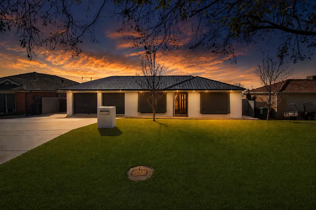 Glenfield Park 4房  Exceptional Family Living!