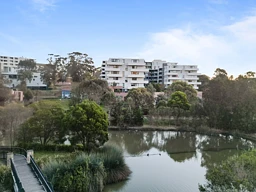 418/1 Vermont Crescent, Riverwood