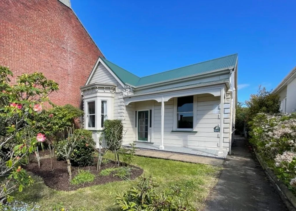 Three Bedrooms in Central Location