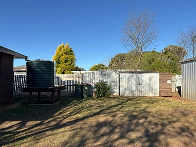 13B Booth St, Kingaroy, QLD 4610, 2 slaapkamers, 1 badkamers, House