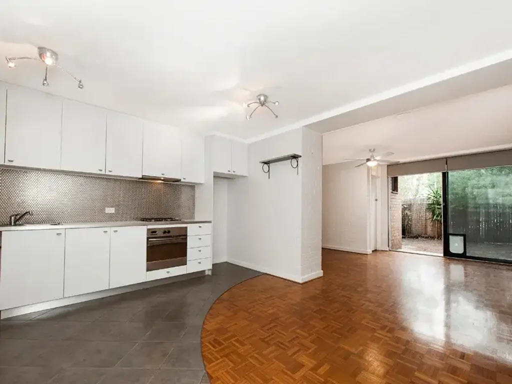 Ground floor studio apartment with a large courtyard