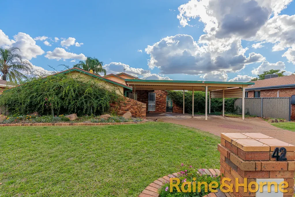 42 St Georges Terrace, Dubbo, NSW 2830