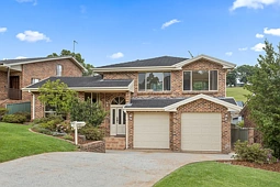 194 Derribong Drive, Cordeaux Heights