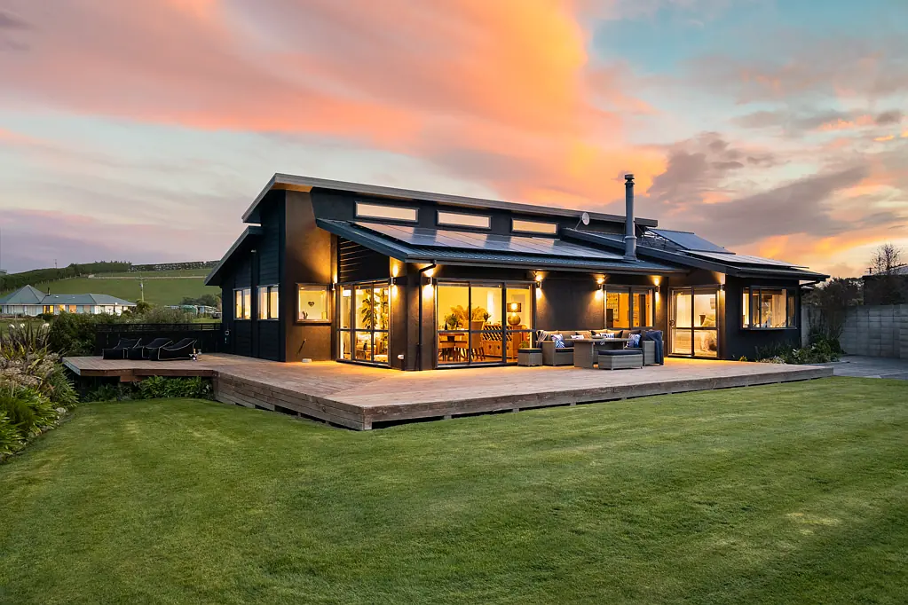 Taieri Mouth 4 Slaapkamer Architectural Design Meets Coastal Beauty