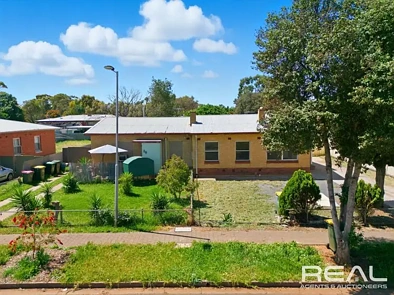 18 & 20 Johnston Road, Elizabeth Downs, SA 5113, 5 Schlafzimmer, 2 Badezimmer, House