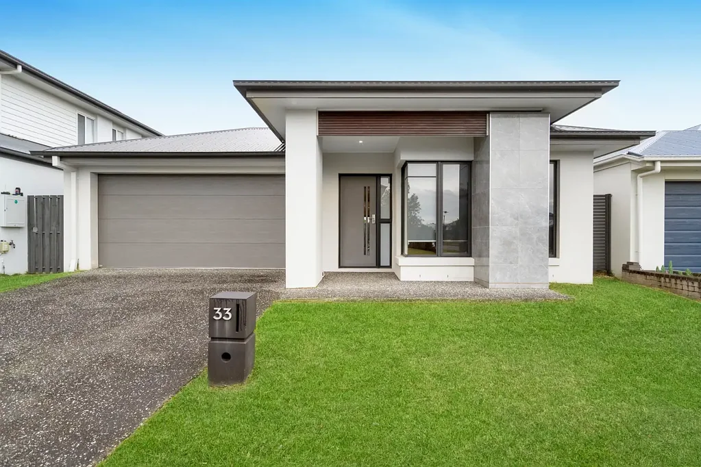 Helensvale 4 Bedroom FOR SALE | 33 Forest Court, Helensvale